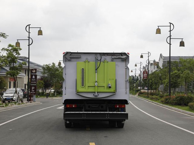 東風(fēng)天錦國(guó)六洗掃車(chē)圖片5