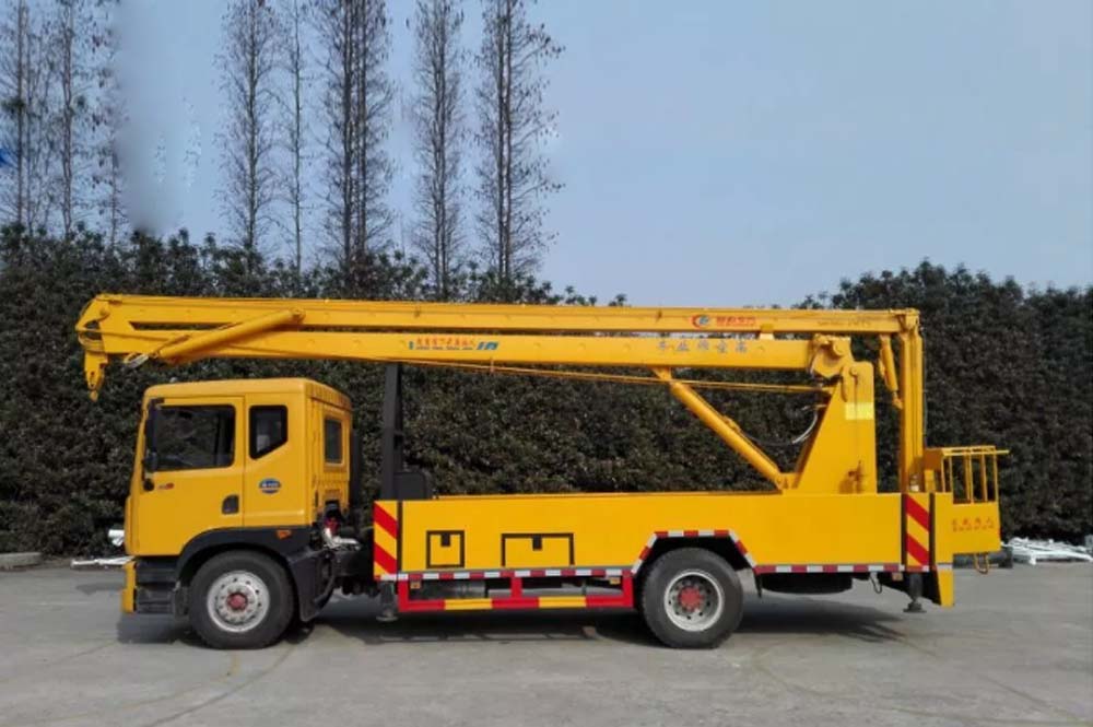 20-22米東風(fēng)天D9國(guó)六高空作業(yè)車(chē)圖片3