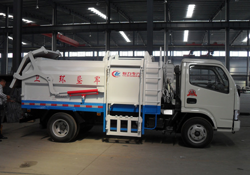 東風銳鈴側裝壓縮式<a  data-cke-saved-href=http://www.dfxqc.com/lajiche/ href=http://www.dfxqc.com/lajiche/ target=_blank class=infotextkey><a href=http://www.yijiawuliu.com/ljc target=_blank class=infotextkey>垃圾車</a></a>