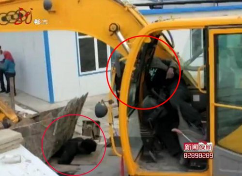 事故中不幸遇難的兩個人（圖左為李寶林，圖右為挖土機司機）。